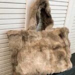 fluffy shopperbag faux fur handas